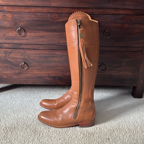 Fairfax & Favor Flat Regina Boots, Size 7/38, Regular Calf | Tan Leather - Picture 1 of 9